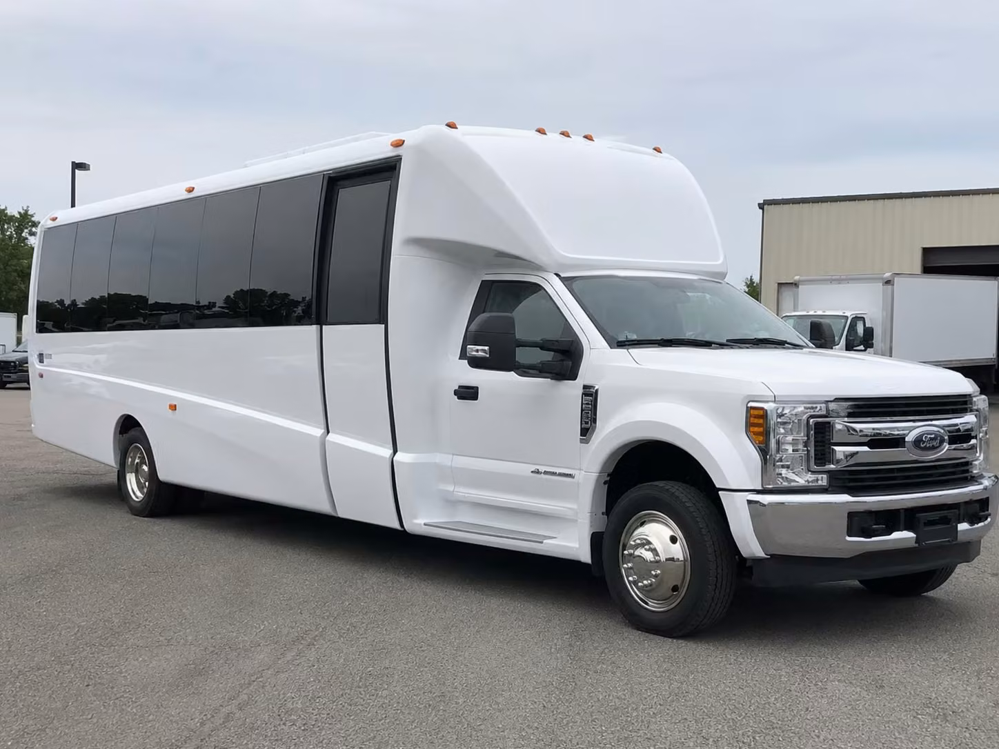 15 passenger minibus