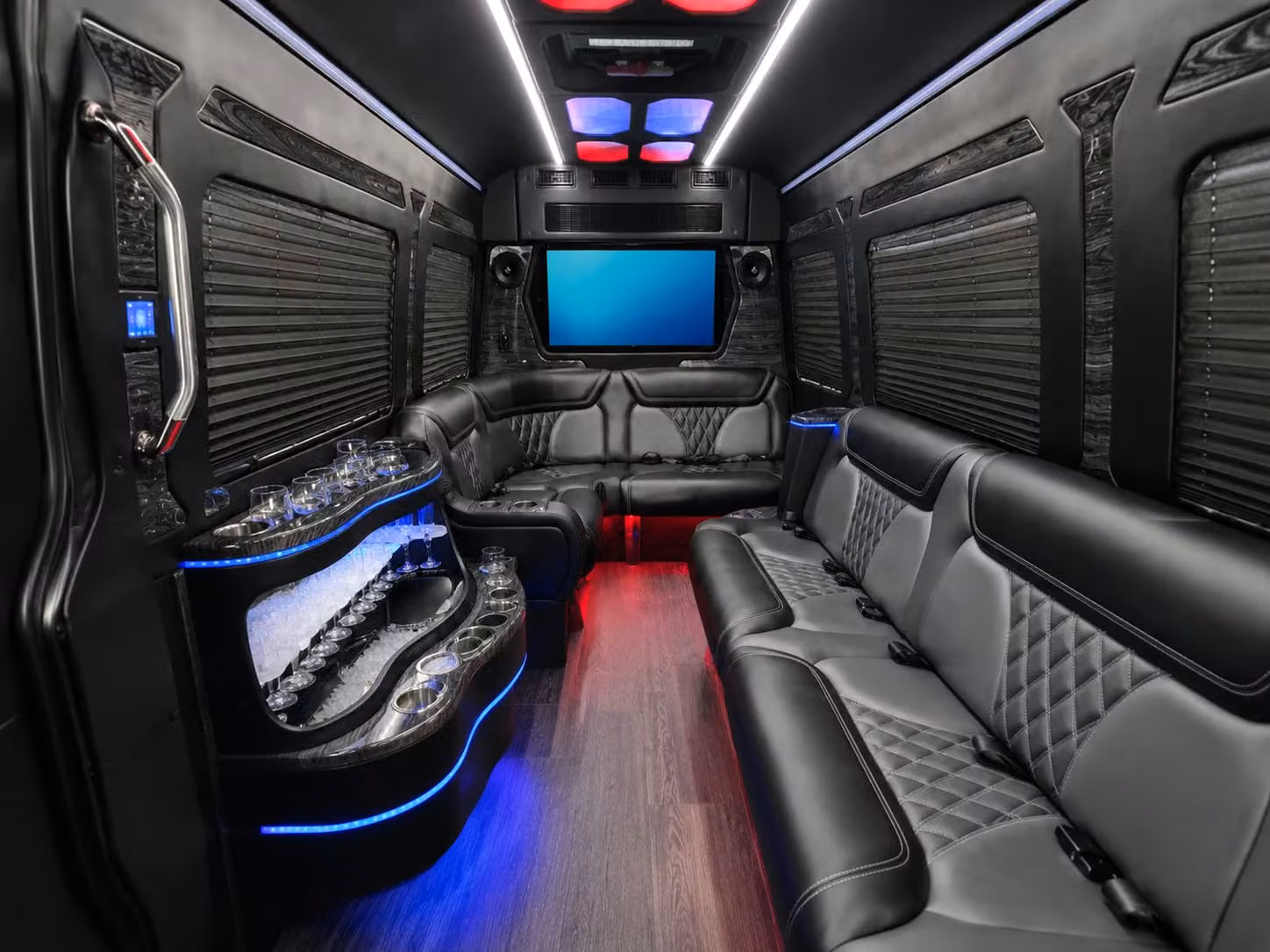 ada accessible field trip buses available for compton school groups