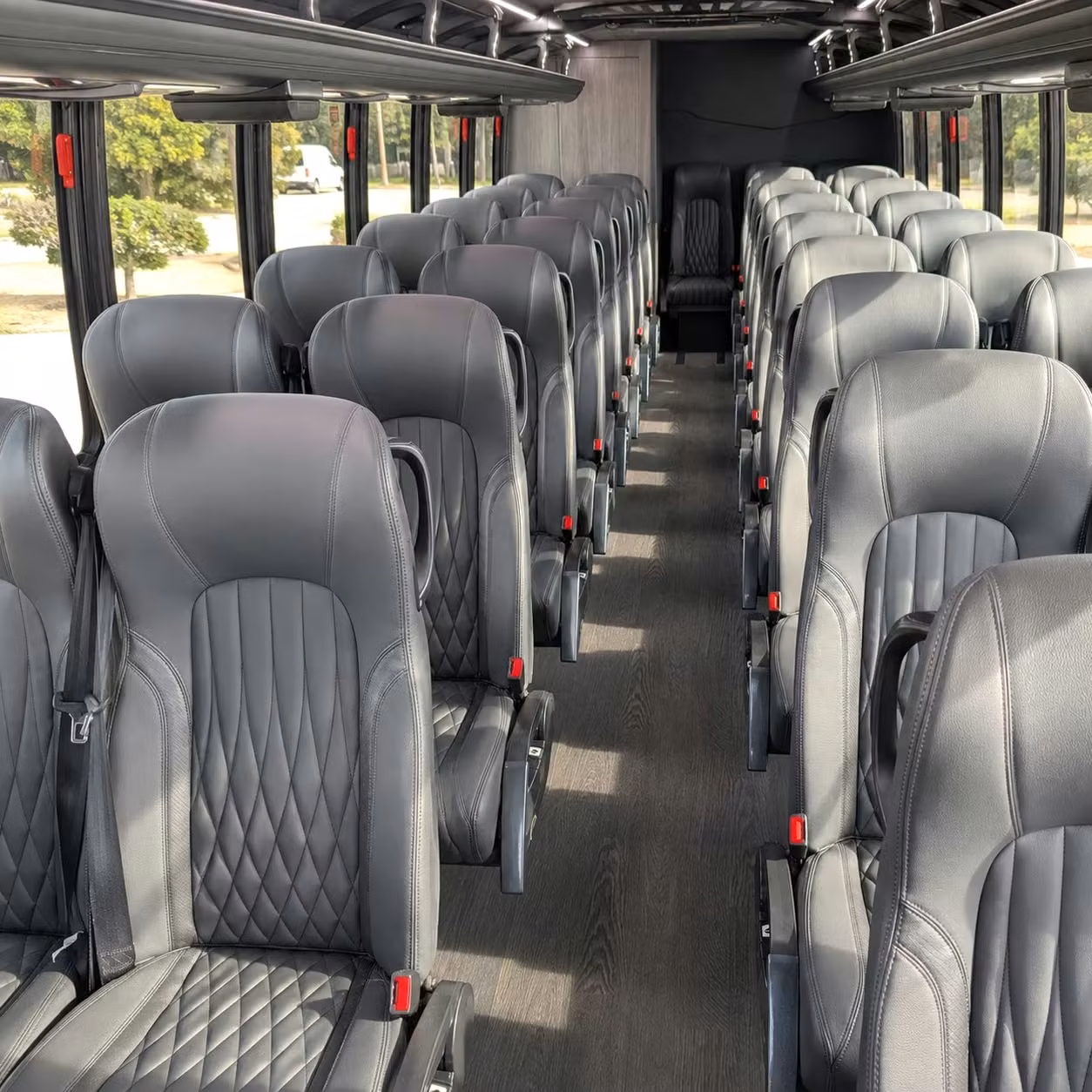 minibus rentals for smaller compton prom groups who want privacy and style